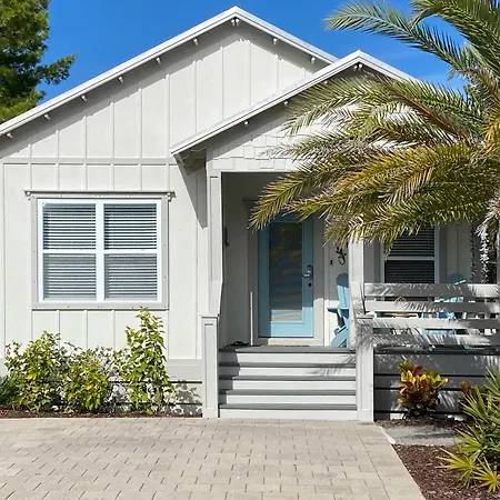Santa Rosa Home With Pool Access - Half Mi To Beach!